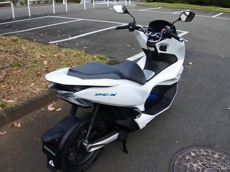 ホンダ　PCX Electric